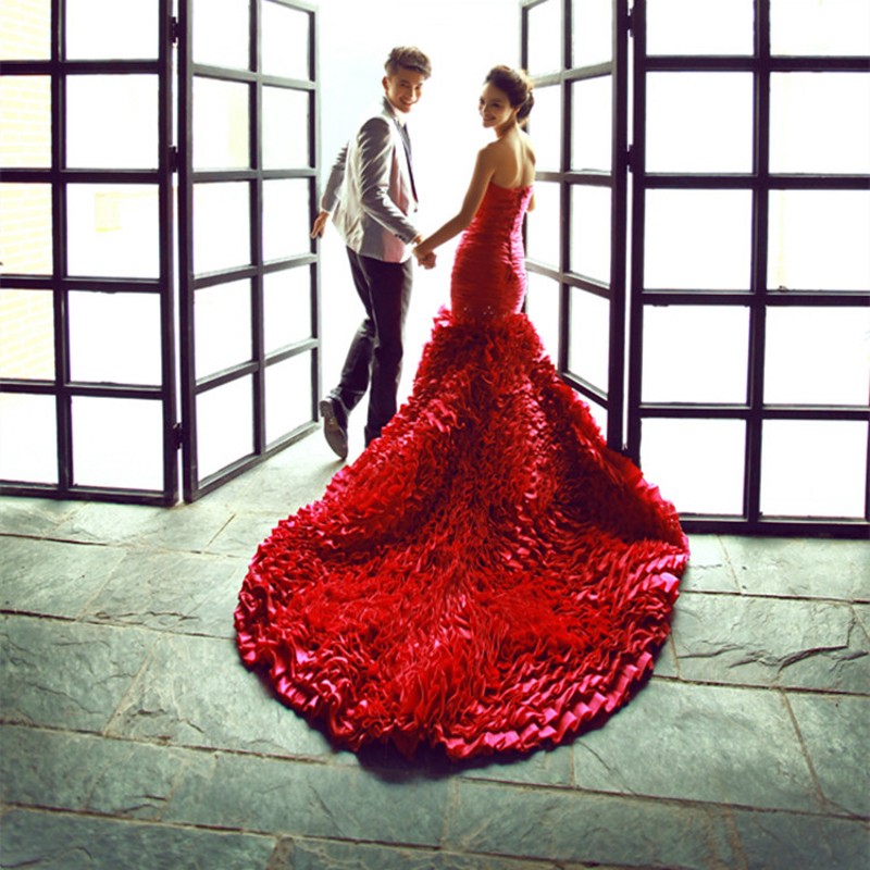 Vintage Lace Wedding Dresses with Red