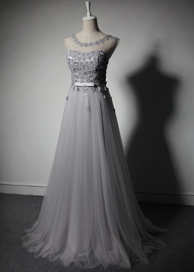 Свадебные платья серого оттенка. Свадебное платье серо голубого цвета. Дарья карлози коллекция 2012 года. Светло серое свадебное платье. Красивые платья серого цвета.